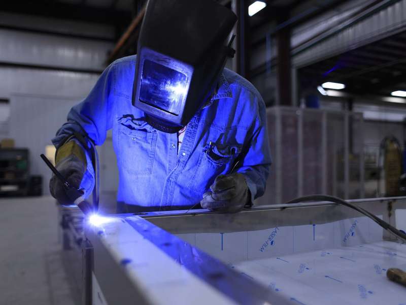 welder-673559_1920